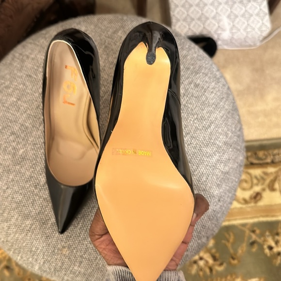 Jazzy black heels!! - Picture 3 of 6